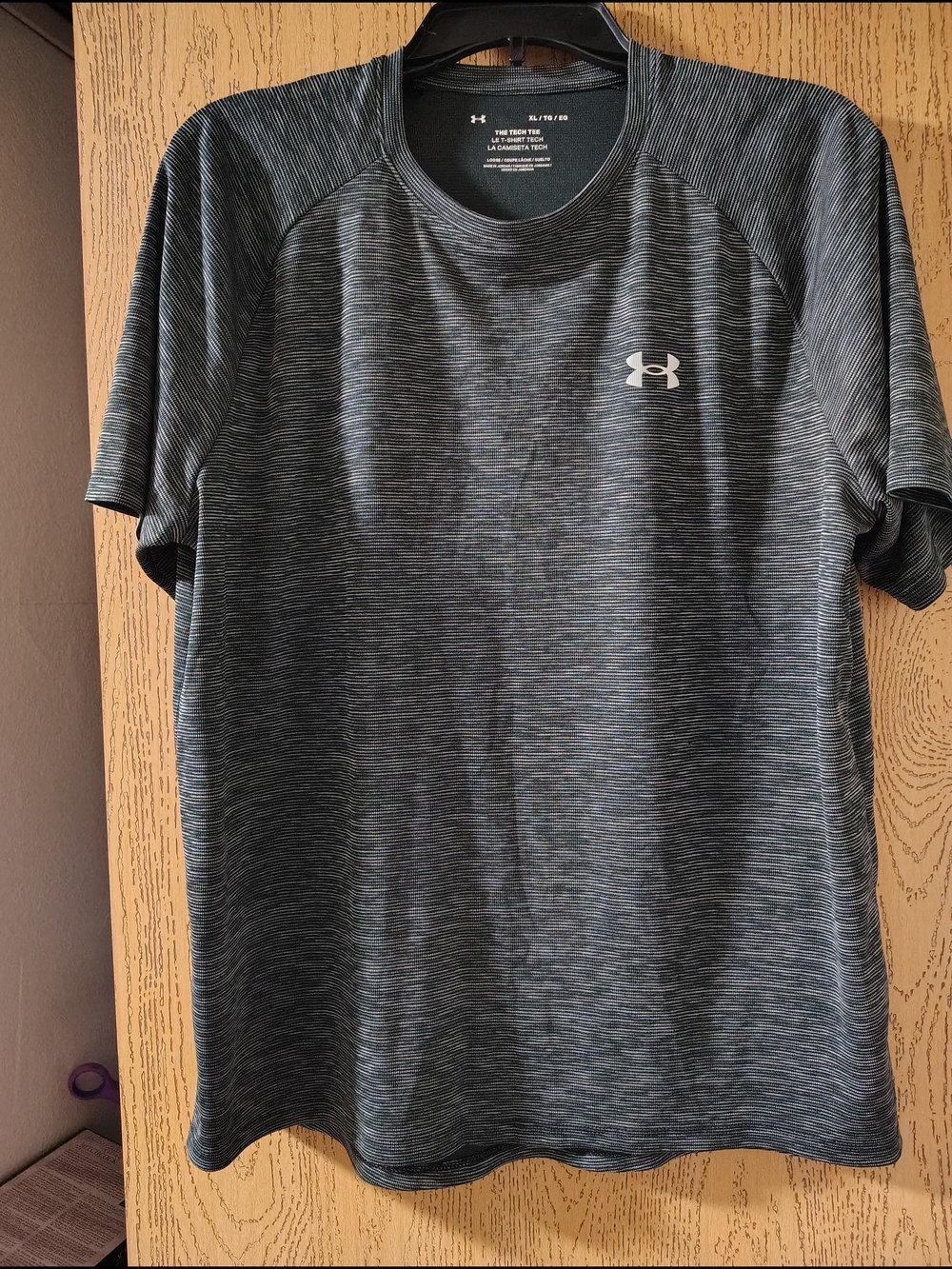 Under Armour Men's Charcoal Heather Short Sleeve Performance Tee